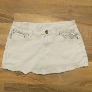 Echo Red Junior size 5 White Denim Mini Skirt Jean